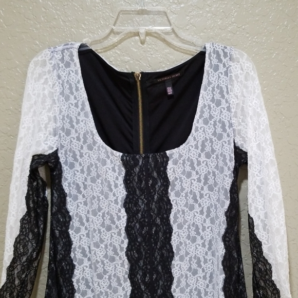 Dresses - Picture 5 of 5